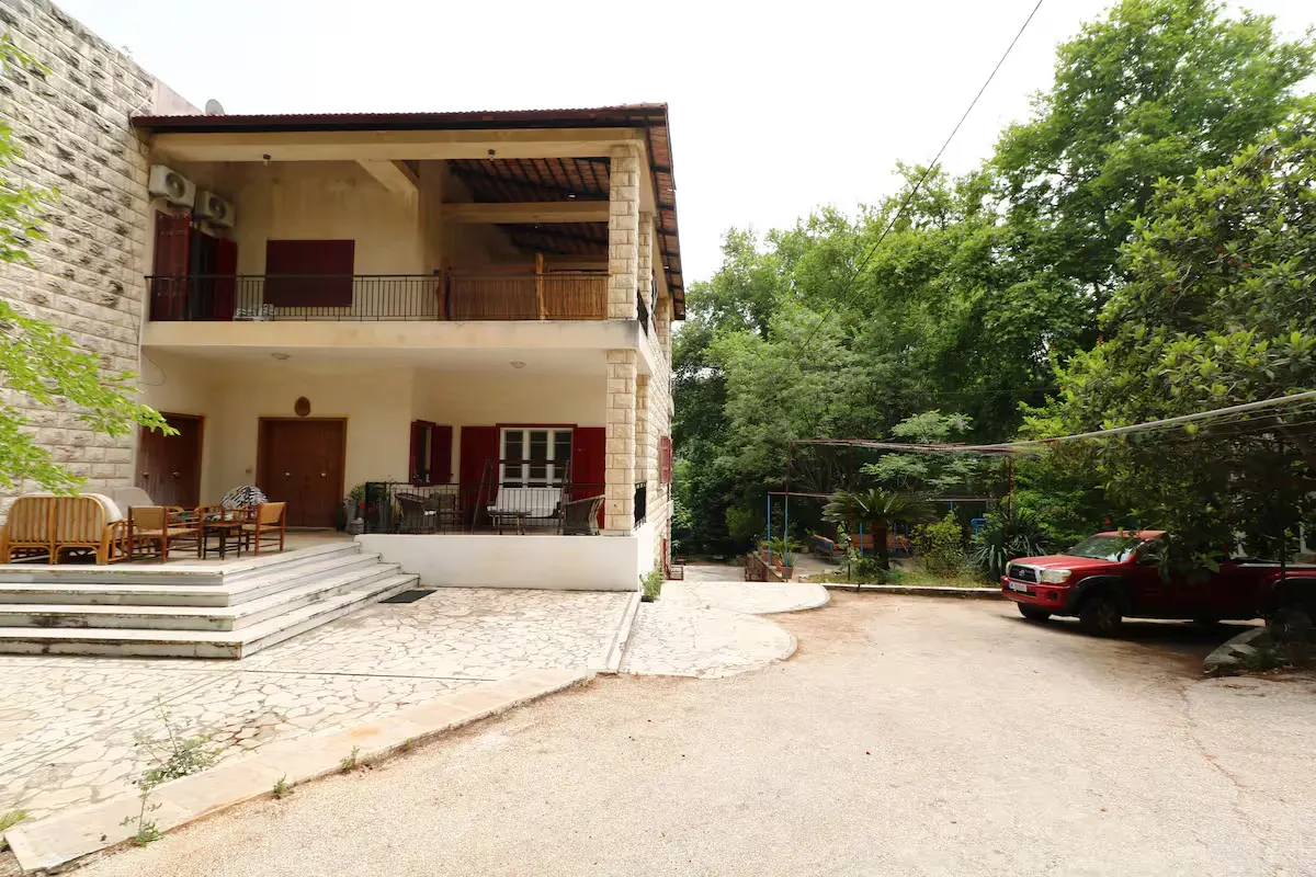 Al Karm Guesthouse.